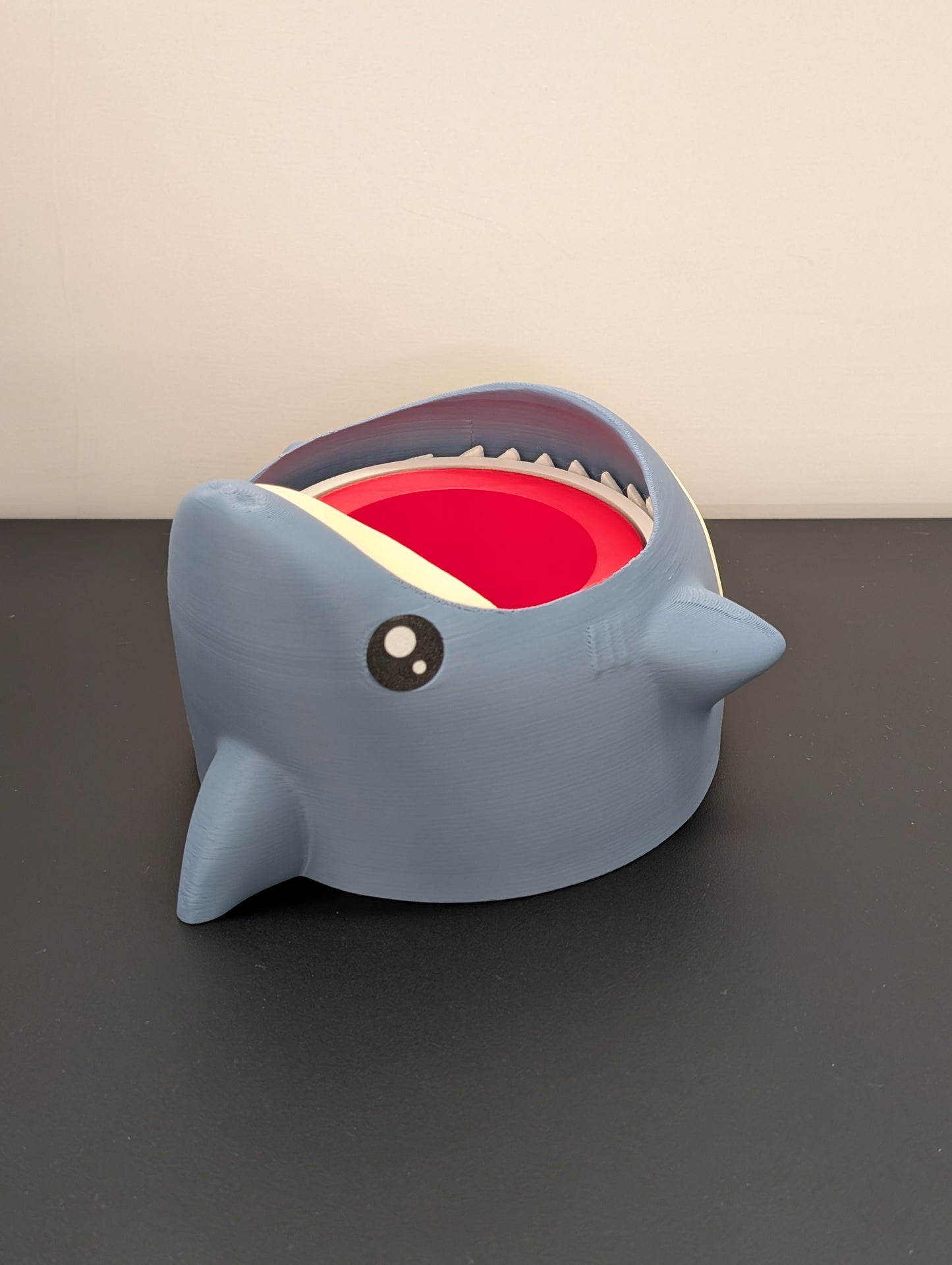 Sharky, lo squalo portalattine