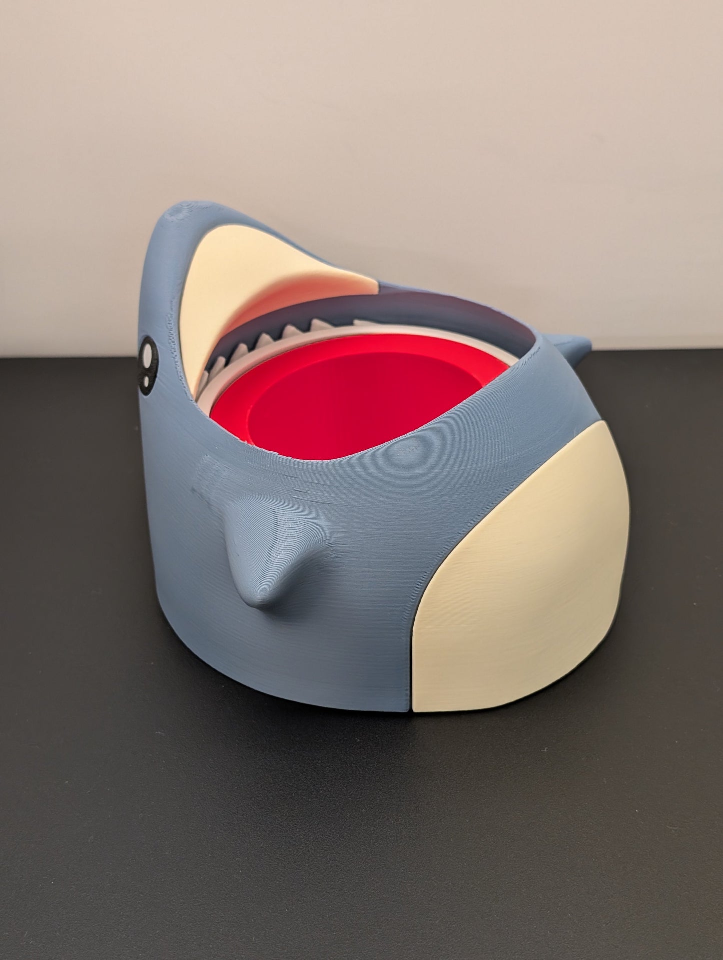 Sharky, lo squalo portalattine