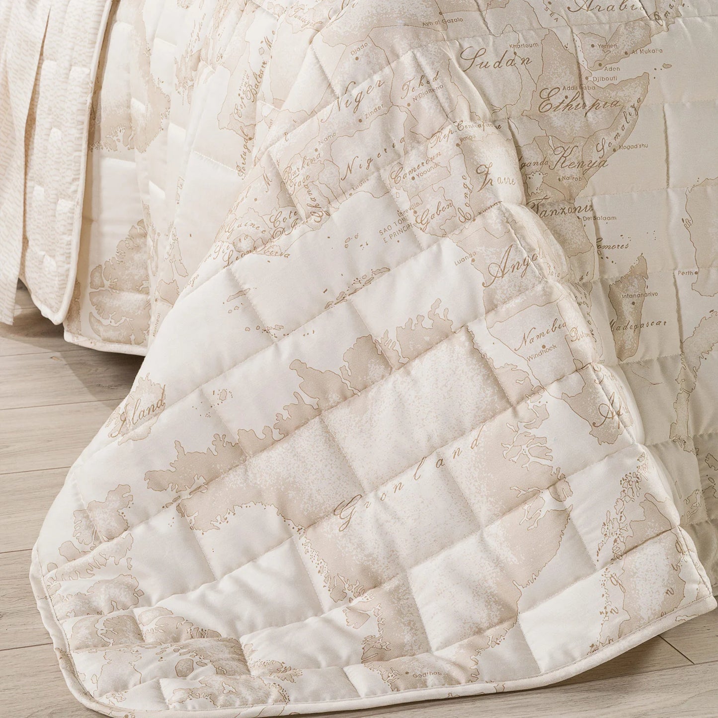 Trapuntina Geo White - Alviero Martini